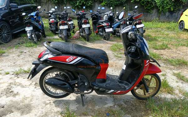 HONDA  SCOOPY