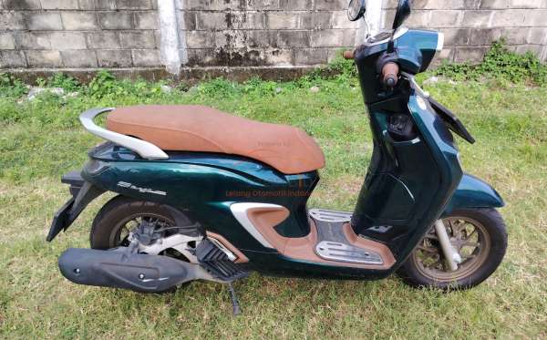 HONDA  STYLO