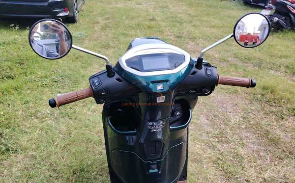 HONDA  STYLO