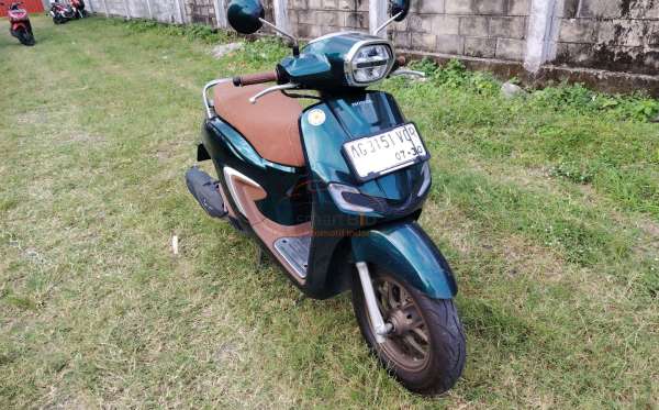HONDA  STYLO