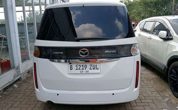 MAZDA  BIANTE  2.0L 5 A/T