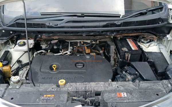MAZDA  BIANTE  2.0L 5 A/T