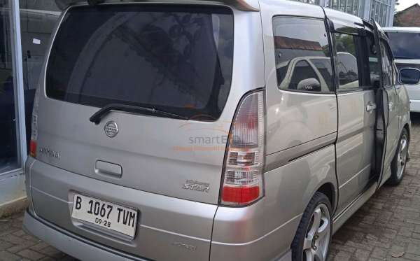 NISSAN SERENA HIGHWAY STAR