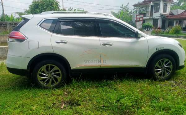 NISSAN X TRAIL 2.5