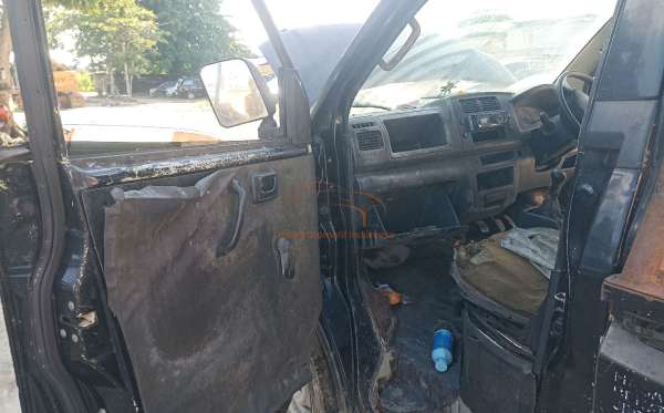 SUZUKI  MEGA CARRY  PU
