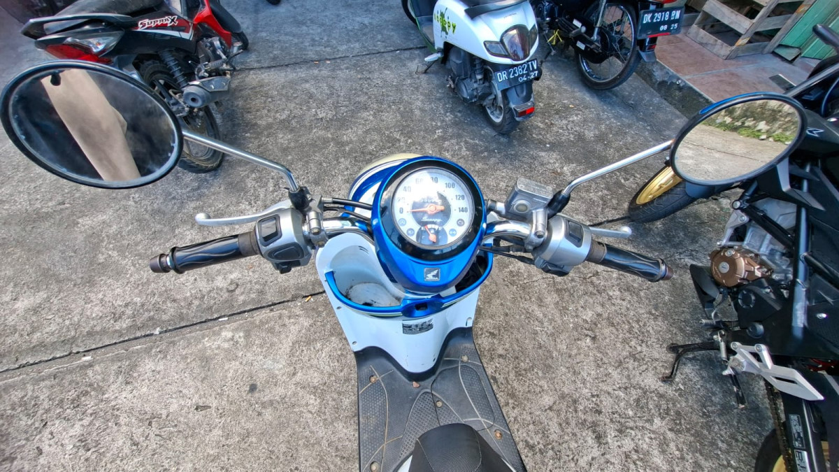 HONDA SCOOPY
