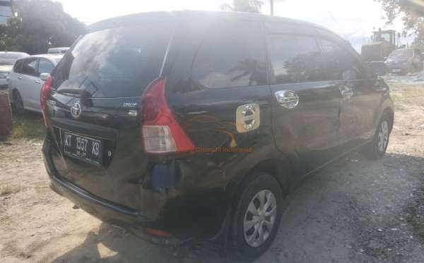TOYOTA AVANZA