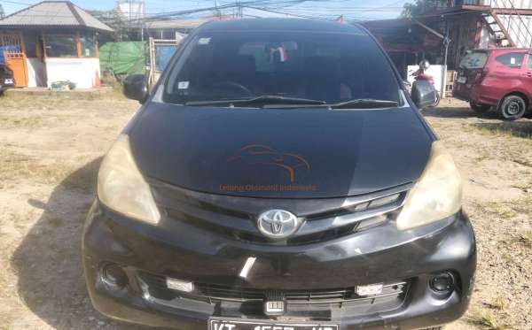TOYOTA AVANZA