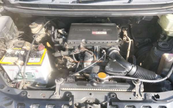 TOYOTA AVANZA