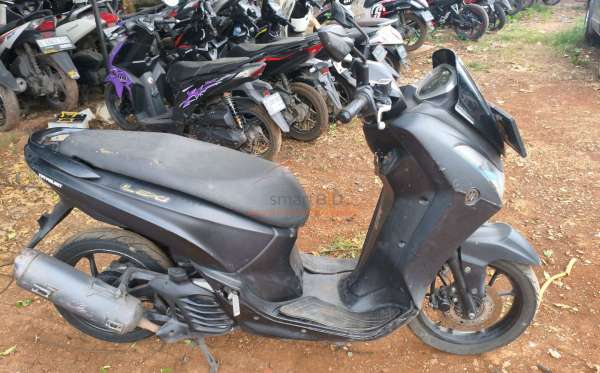 YAMAHA LEXI