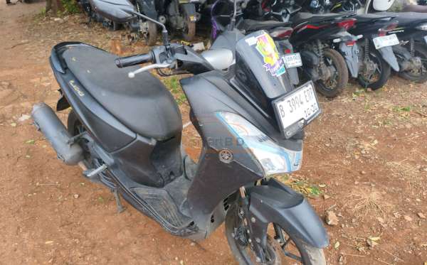 YAMAHA LEXI
