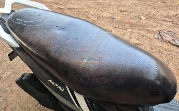 YAMAHA  MIO M3 125