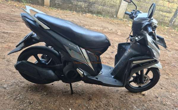 YAMAHA  MIO M3 125