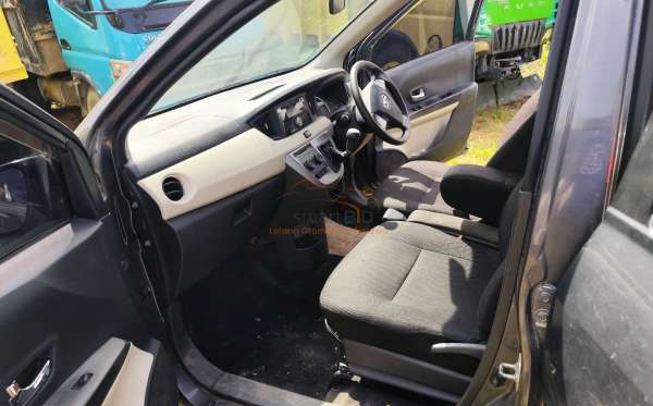 DAIHATSU  SIGRA  R