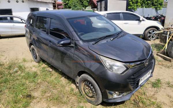 DAIHATSU  SIGRA  R