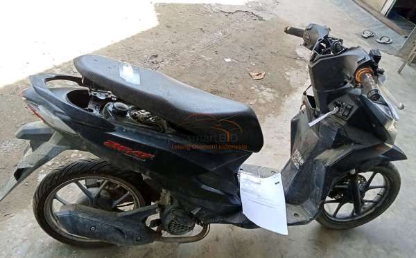 HONDA  BEAT