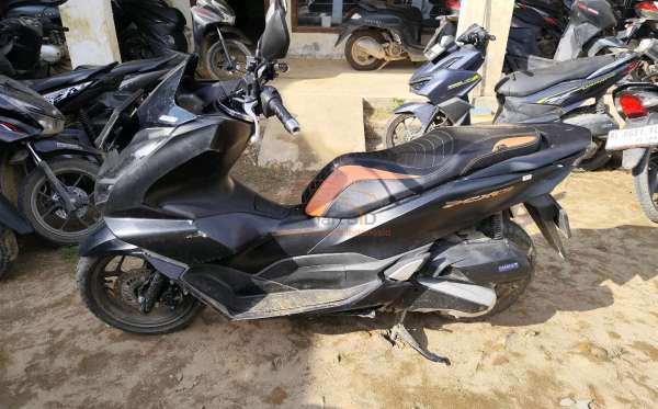 HONDA  PCX 160