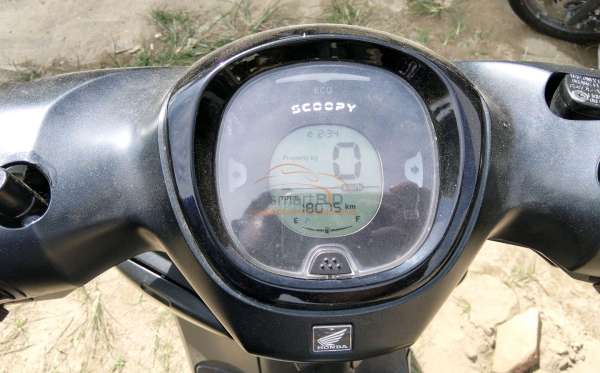 HONDA  SCOOPY PRESTIGE