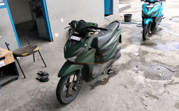 HONDA  BEAT