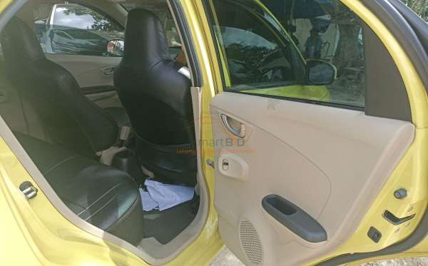 HONDA  BRIO  SATYA 1.2 E