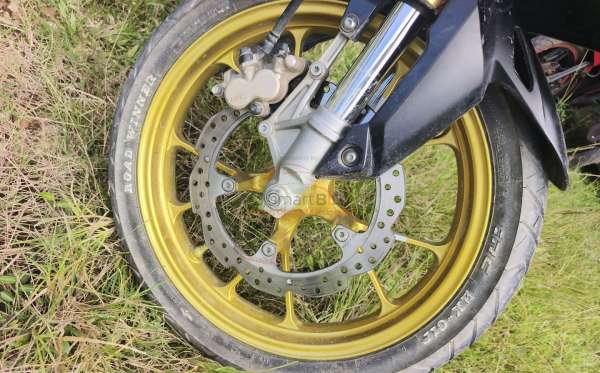 HONDA CBR 150 R