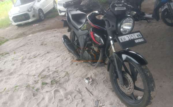 HONDA  CB 150 Verza