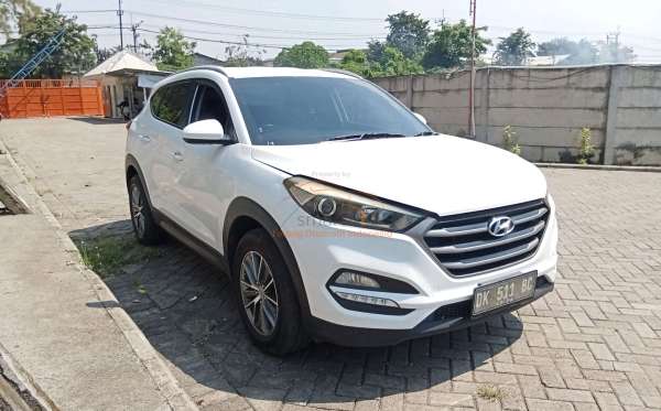 HYUNDAI TUCSON 2.0 2WD
