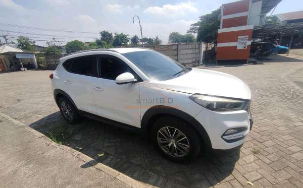 HYUNDAI TUCSON 2.0 2WD