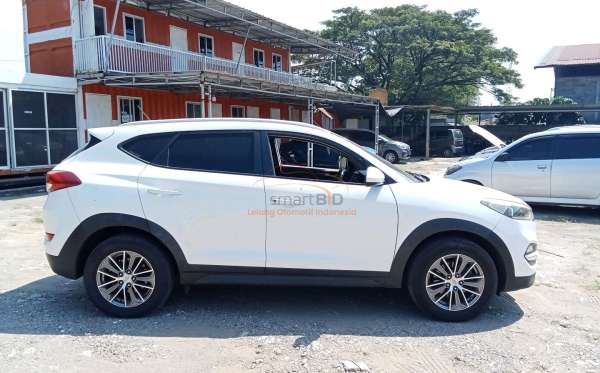 HYUNDAI TUCSON 2.0 2WD