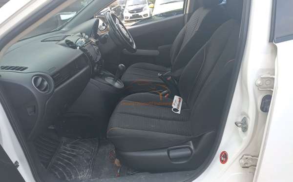 MAZDA MAZDA 2