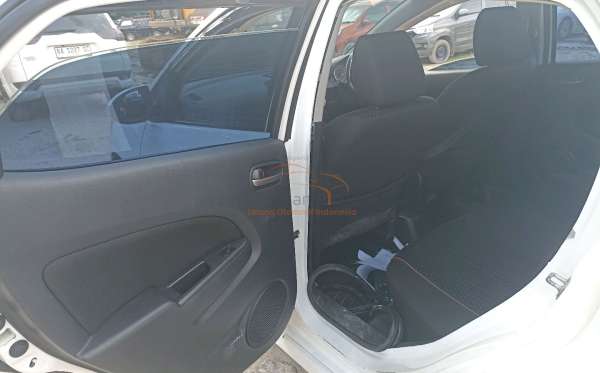 MAZDA MAZDA 2