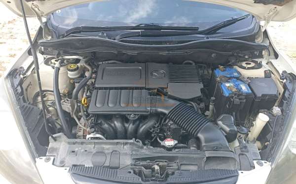 MAZDA MAZDA 2