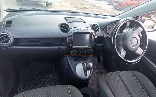 MAZDA MAZDA 2