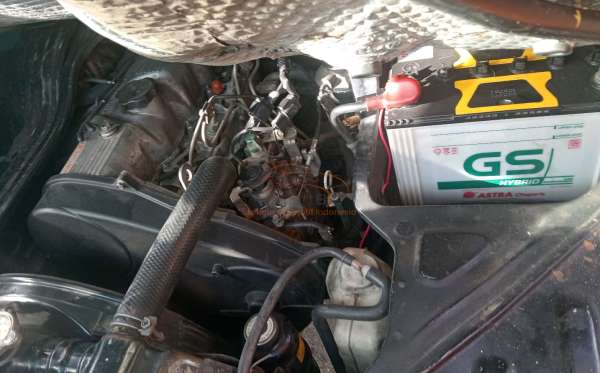MITSUBISHI L 300