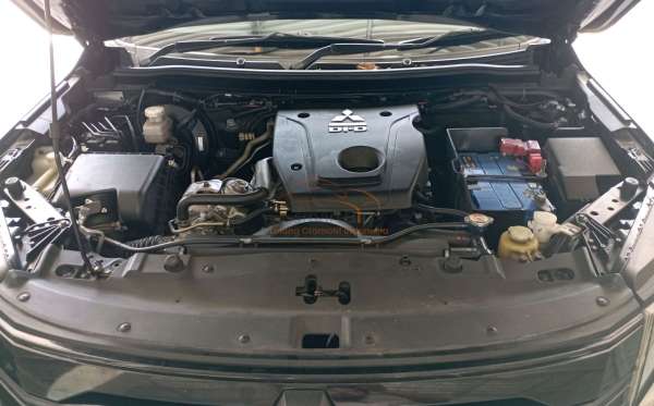 MITSUBISHI PAJERO SPORT 2.4L DAKAR-L (4X2)