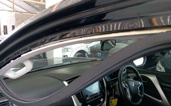 MITSUBISHI PAJERO SPORT 2.4L DAKAR-L (4X2)