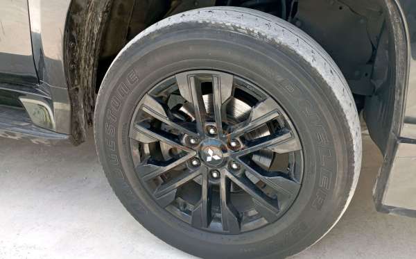 MITSUBISHI PAJERO SPORT 2.4L DAKAR-L (4X2)