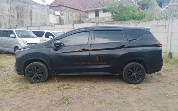 NISSAN LIVINA VE