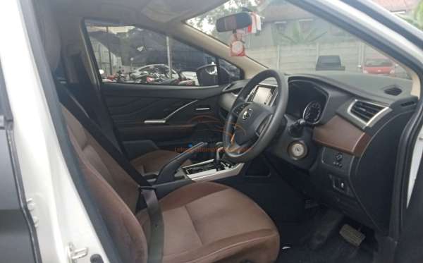 NISSAN LIVINA VE