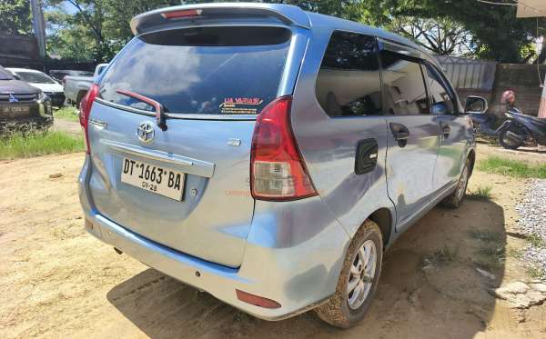 TOYOTA AVANZA 1.3 G