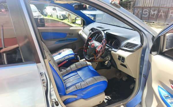 TOYOTA AVANZA 1.3 G