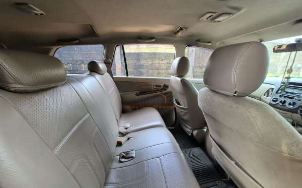 TOYOTA  KIJANG  INNOVA G