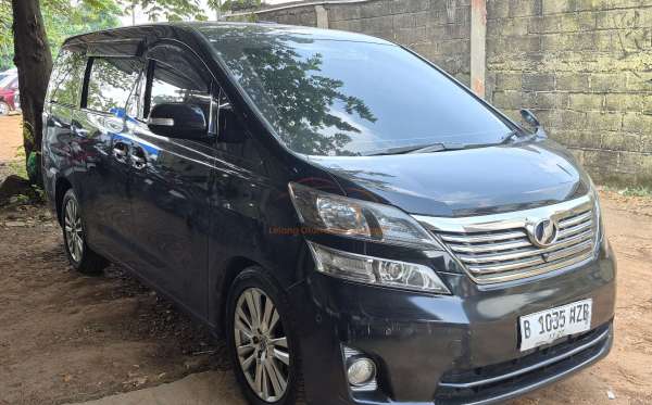 TOYOTA VELLFIRE