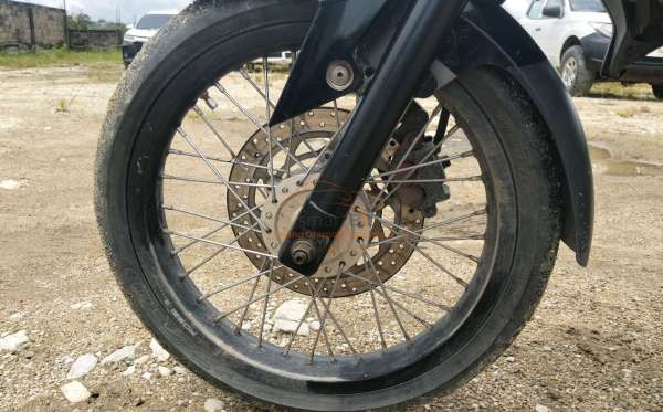 YAMAHA  VIXION