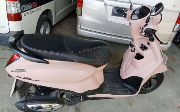 YAMAHA  GRAND FILANO 125