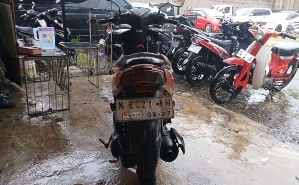 YAMAHA MIO J