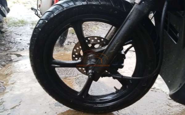 YAMAHA MIO J