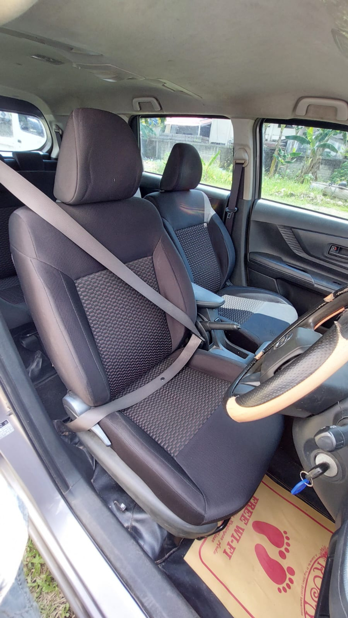 DAIHATSU  XENIA  1.3 X