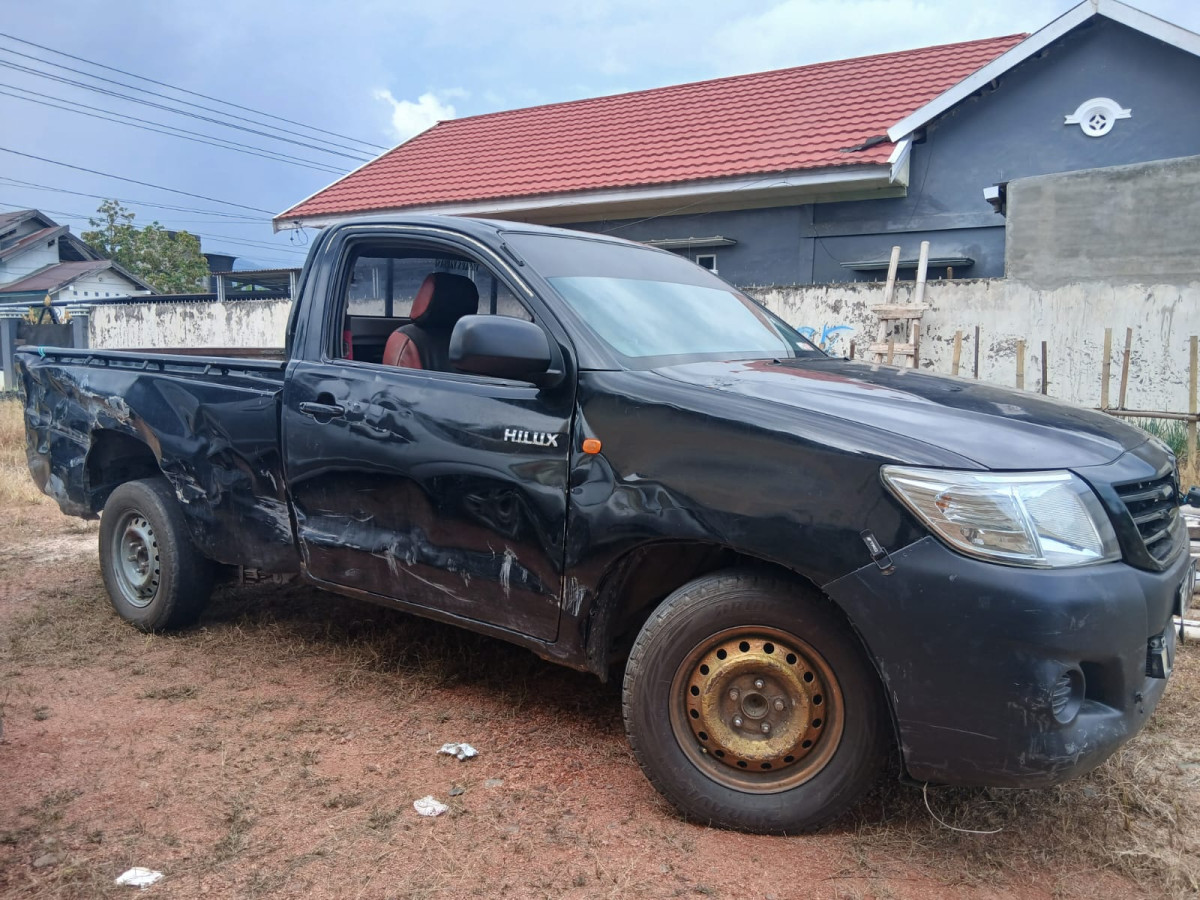TOYOTA HILUX PICK UP