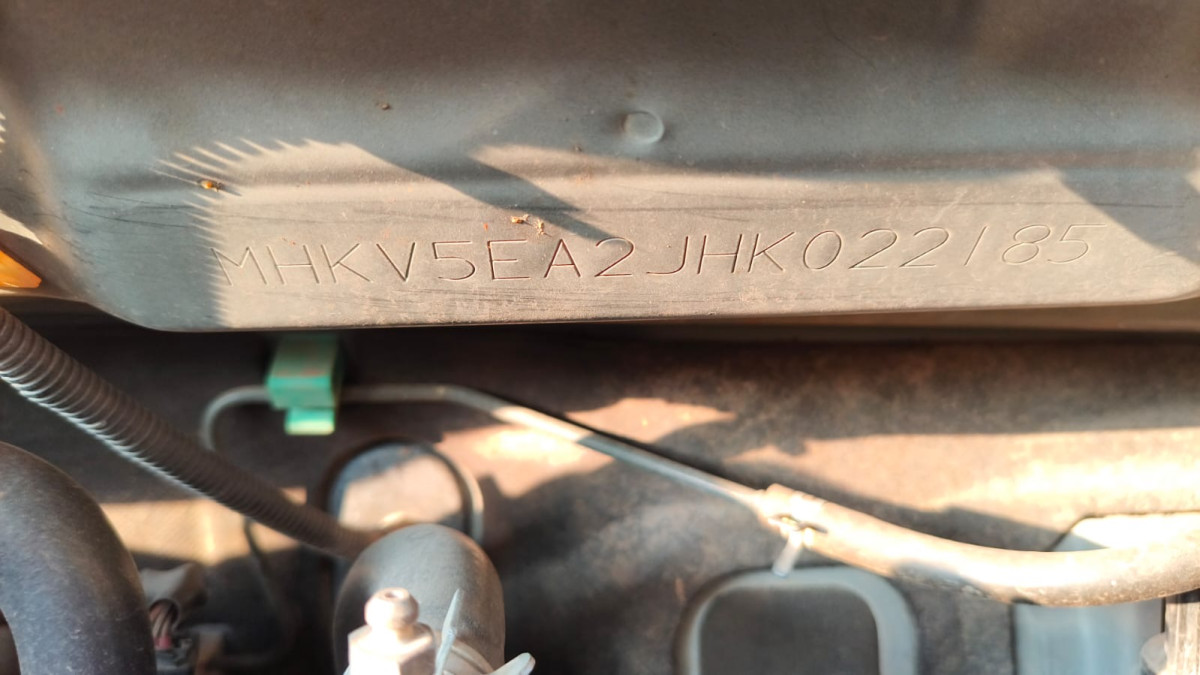 DAIHATSU  XENIA  R